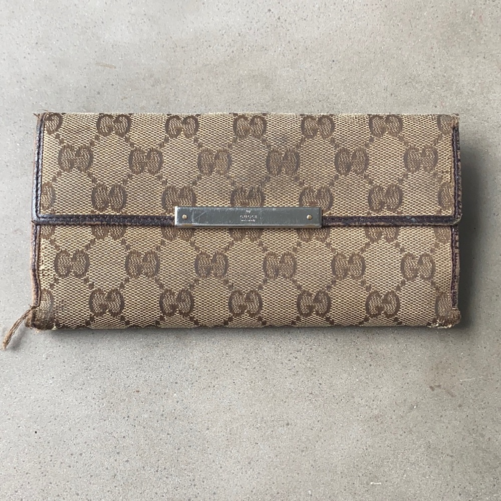 Gucci wallet